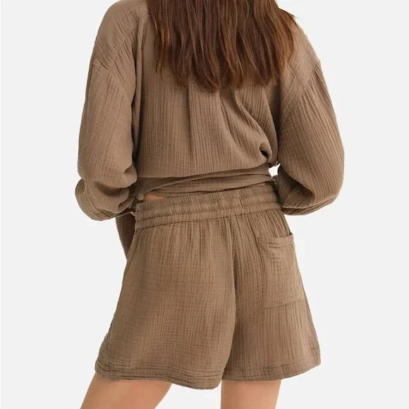 Mate The Label Shorts - Picture 2 of 7